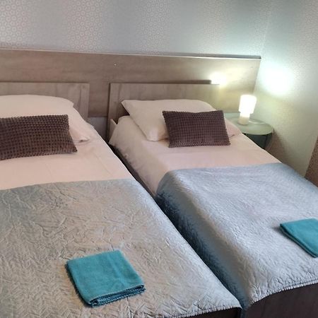 Hotelik Mona-Pokoje Z Lazienkami Elbląg Extérieur photo