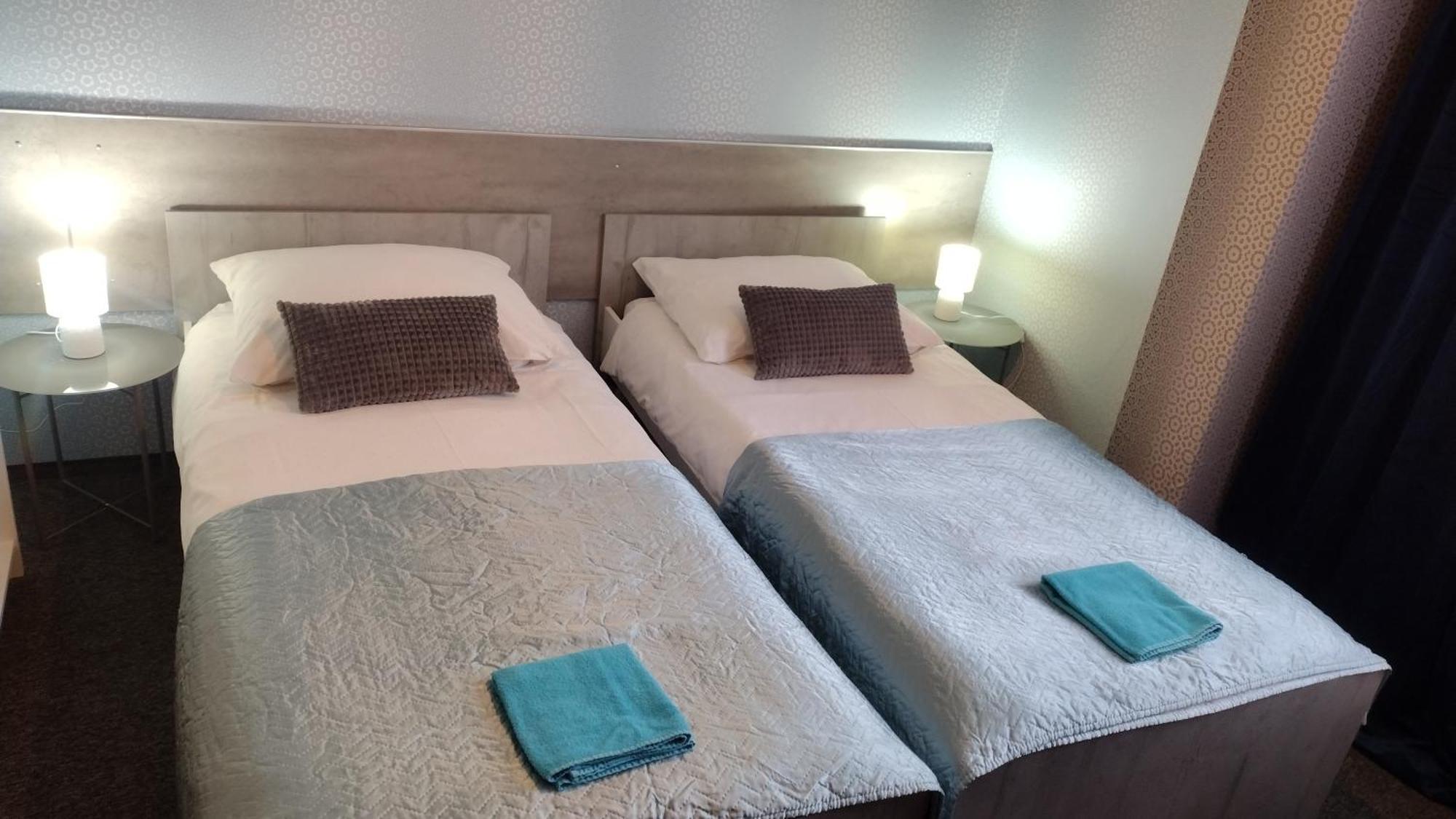 Hotelik Mona-Pokoje Z Lazienkami Elbląg Extérieur photo